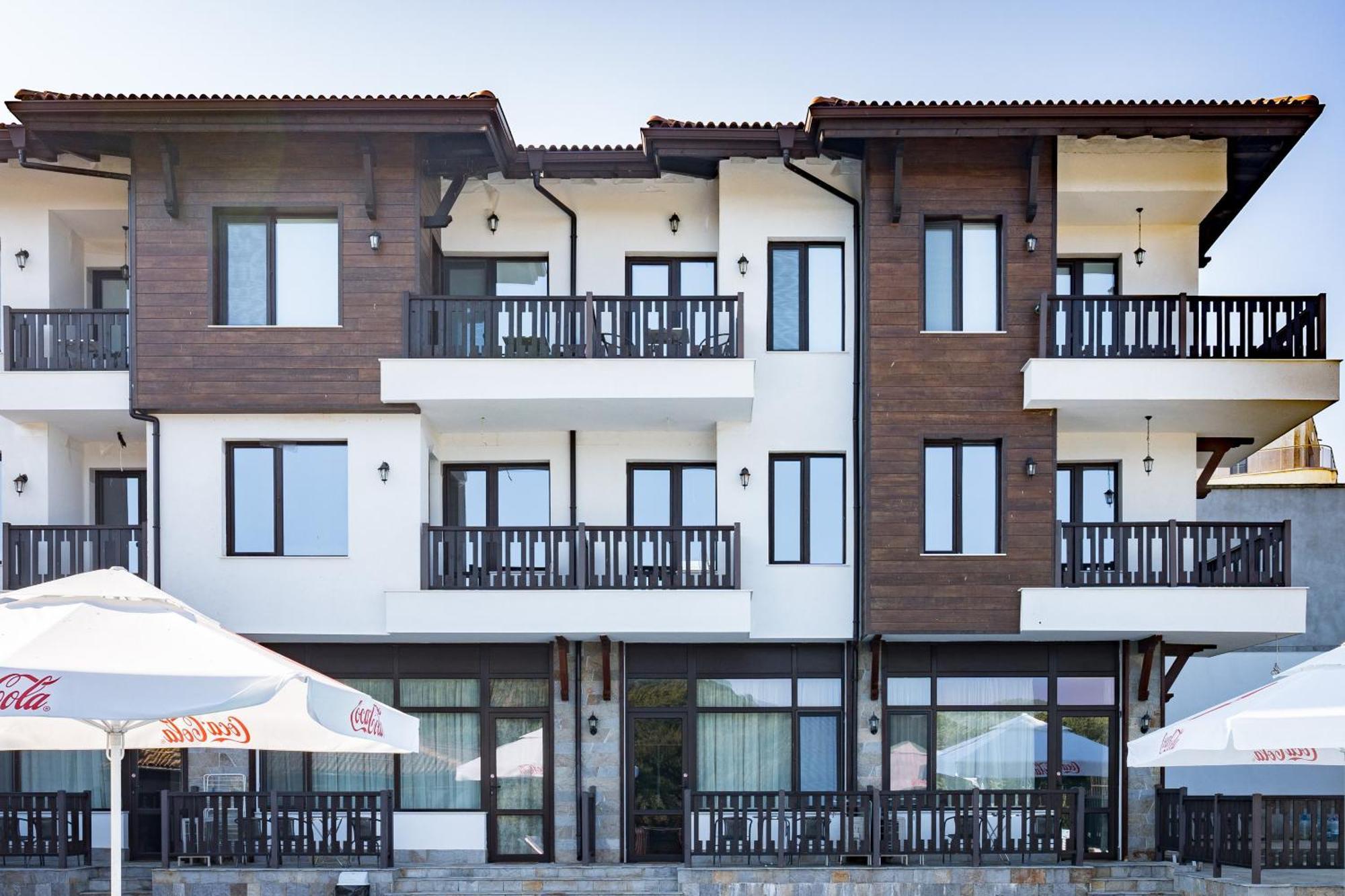 St George Apartcomplex Shkorpilovtsi Exterior foto