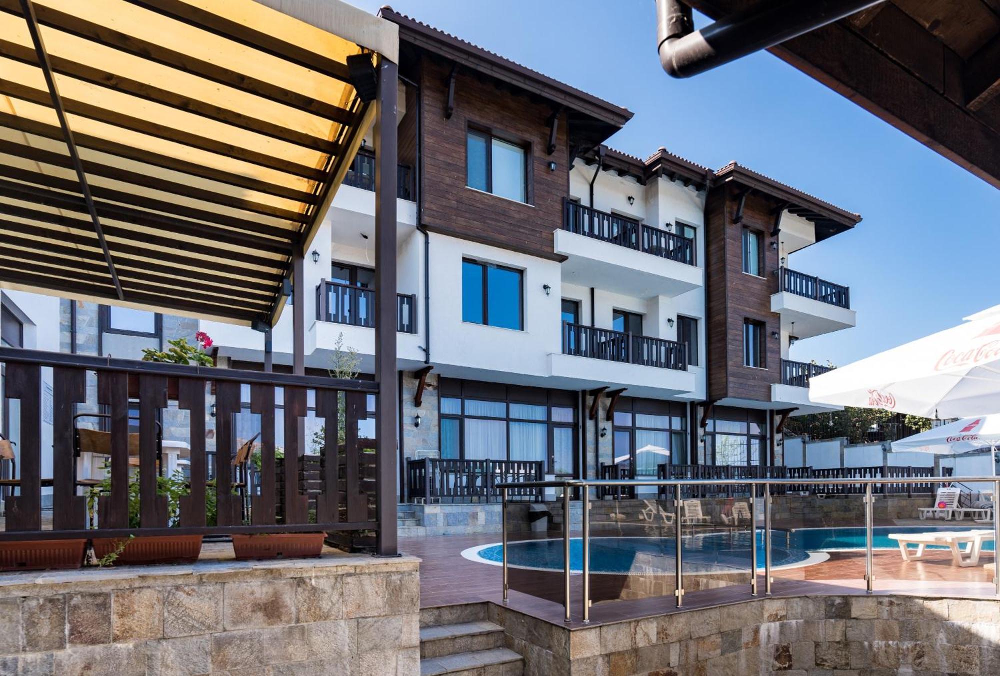 St George Apartcomplex Shkorpilovtsi Exterior foto