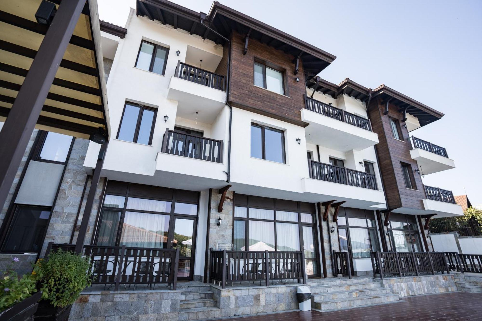 St George Apartcomplex Shkorpilovtsi Exterior foto