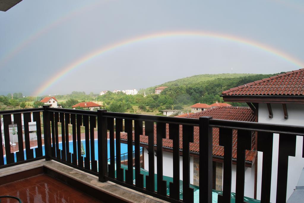 St George Apartcomplex Shkorpilovtsi Exterior foto